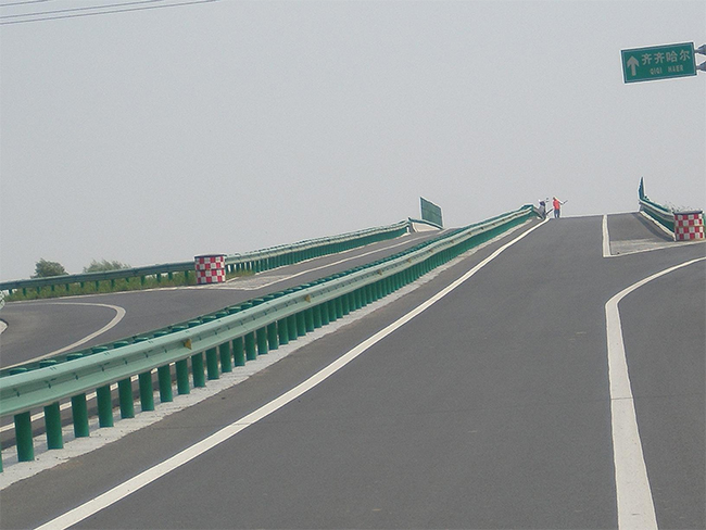 枣庄高速公路护栏的材质与规格