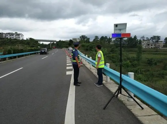 枣庄高速公路钢护栏