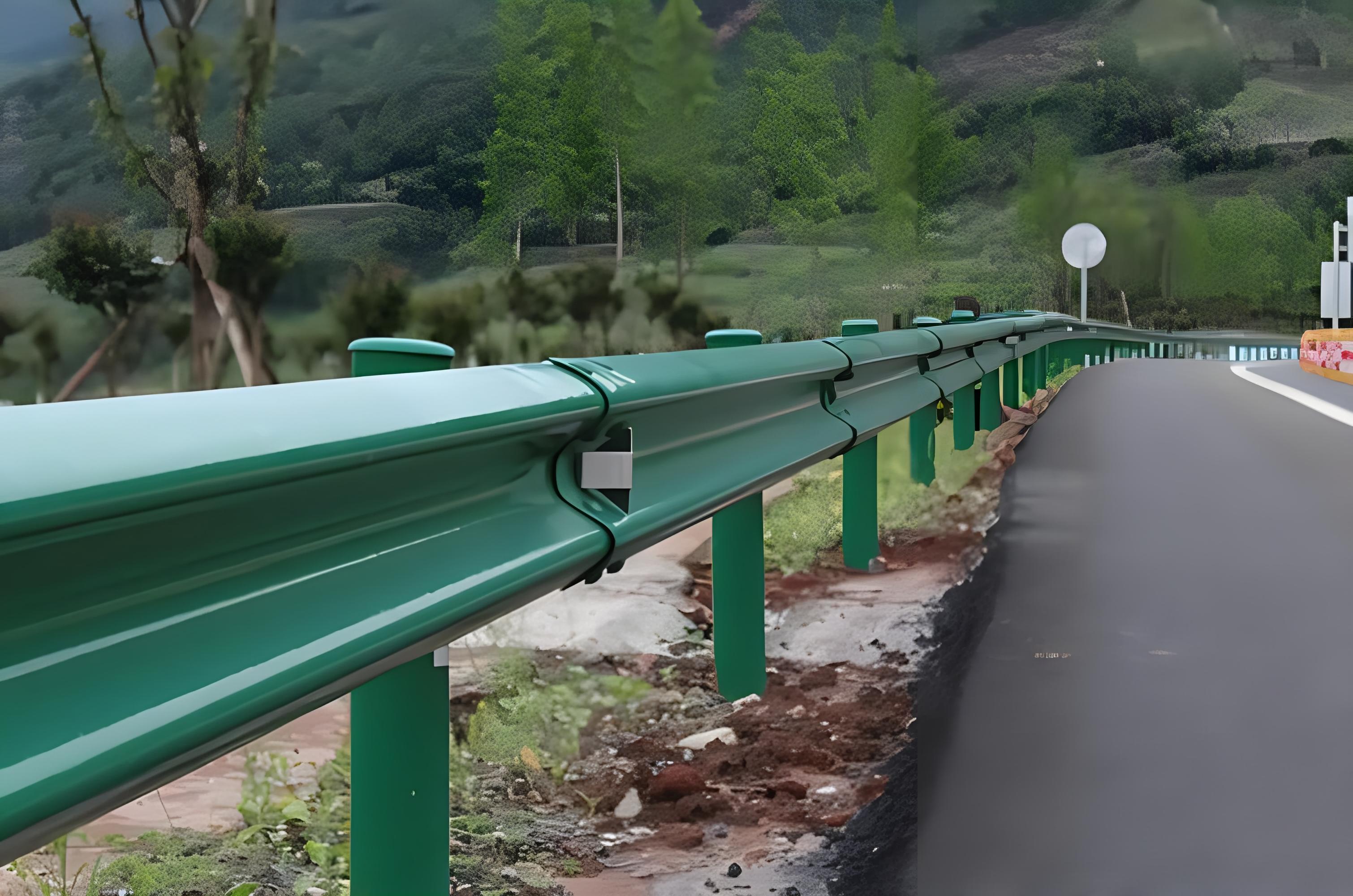 枣庄波形护栏保护道路安全的重要设施